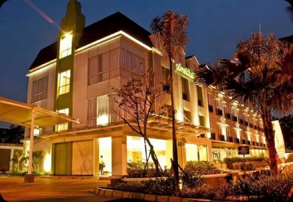 POMELOTEL KUNINGAN